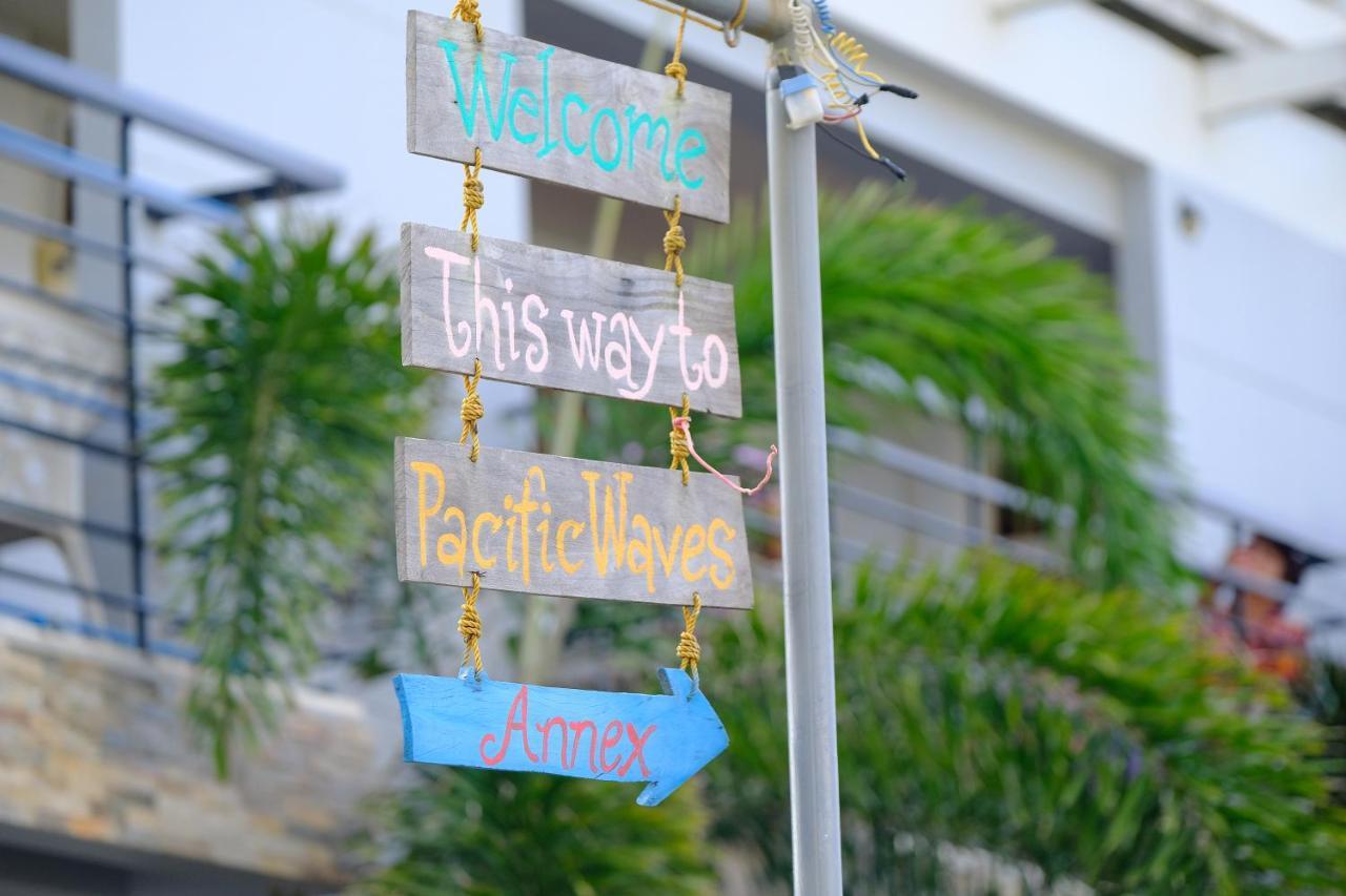 Pacific Waves Inn Baler Bagian luar foto