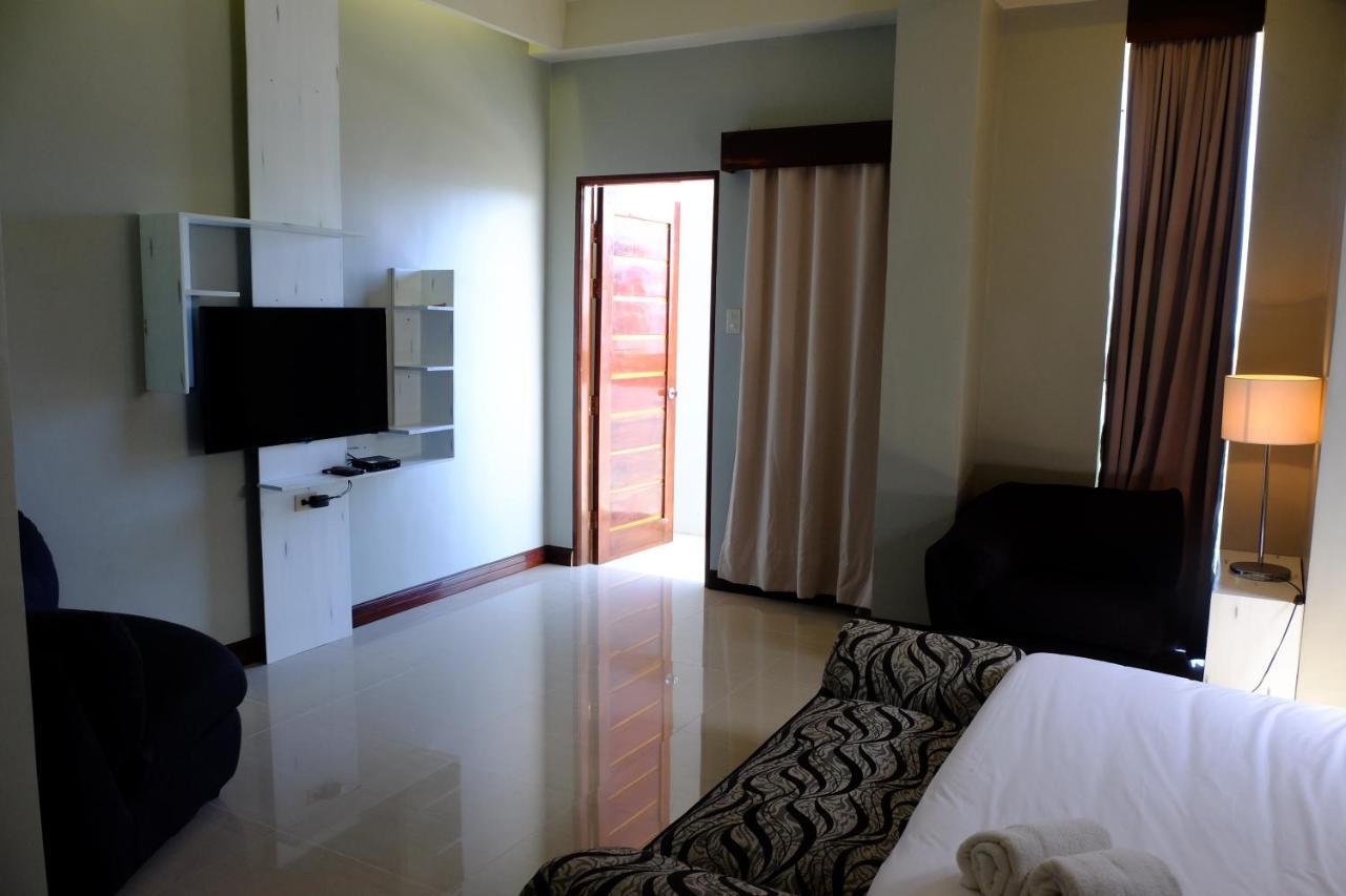 Pacific Waves Inn Baler Bagian luar foto
